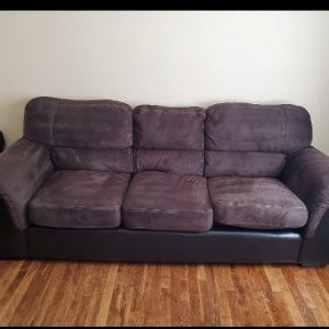 LOVE SEAT COUCH